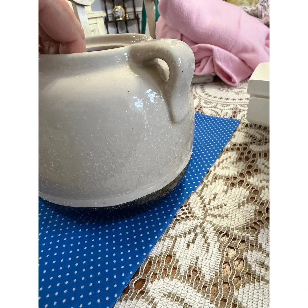 J.C.‎ and Rollie Stoneware Crock Founded KCMO 1928 Cream Navy Blue